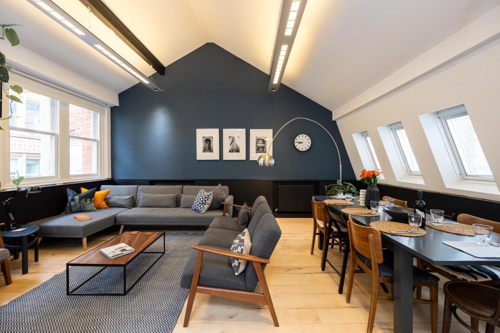 Central And Quirky Northern Quarter Flat, Manchester — Photos 2